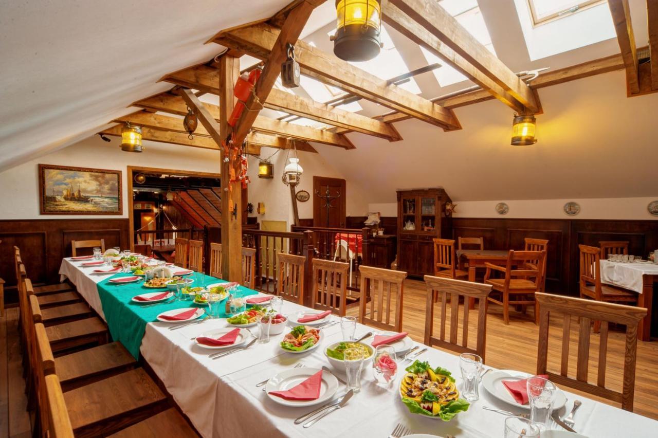 Villa & Restaurant Admiral Nelson 헬 외부 사진