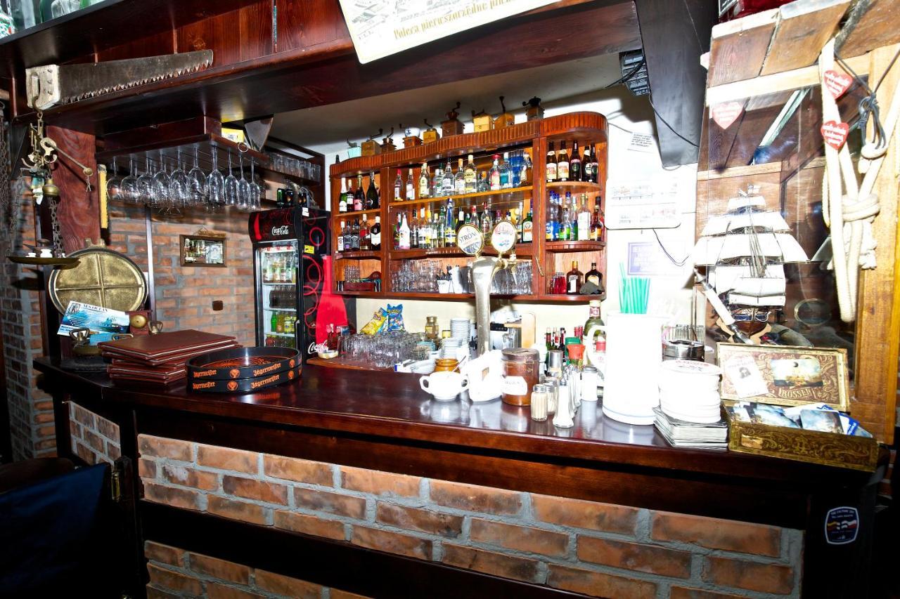 Villa & Restaurant Admiral Nelson 헬 외부 사진