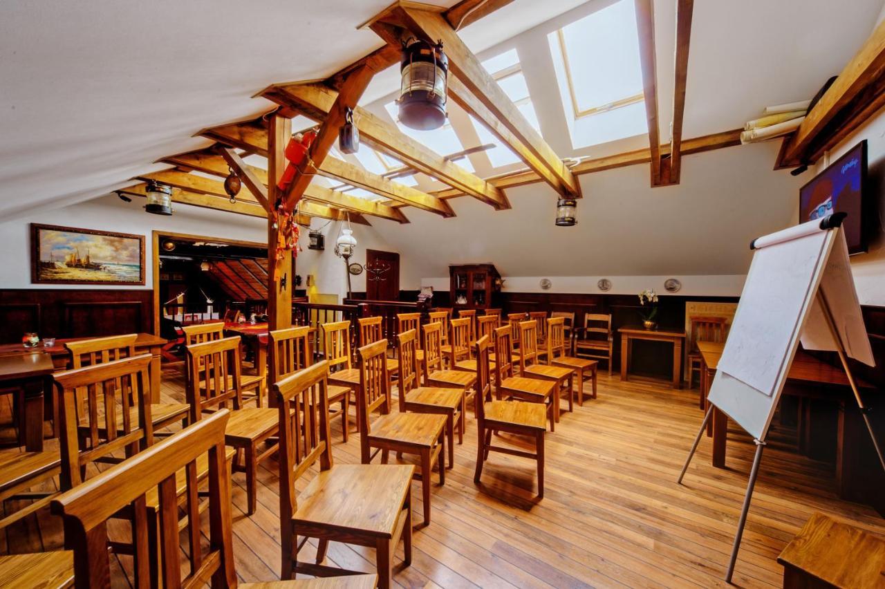 Villa & Restaurant Admiral Nelson 헬 외부 사진
