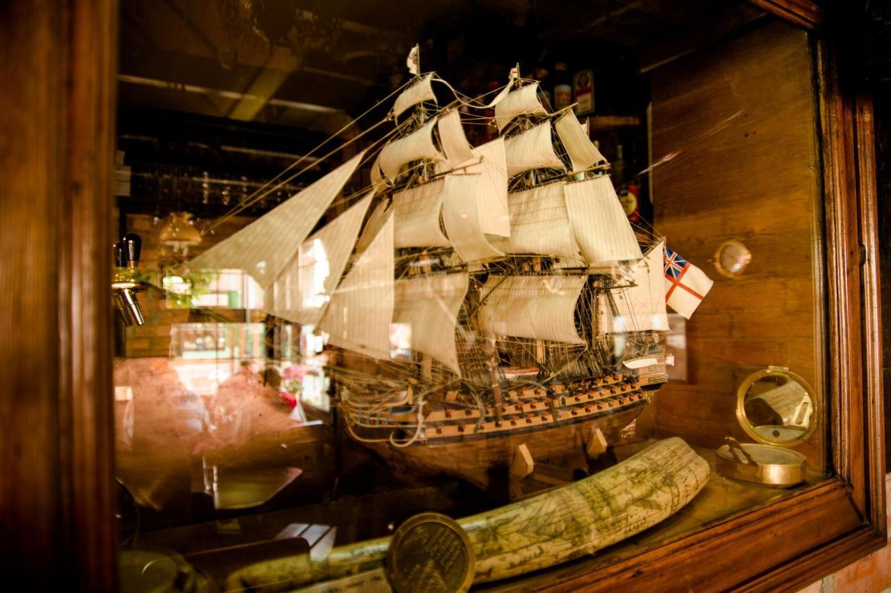 Villa & Restaurant Admiral Nelson 헬 외부 사진